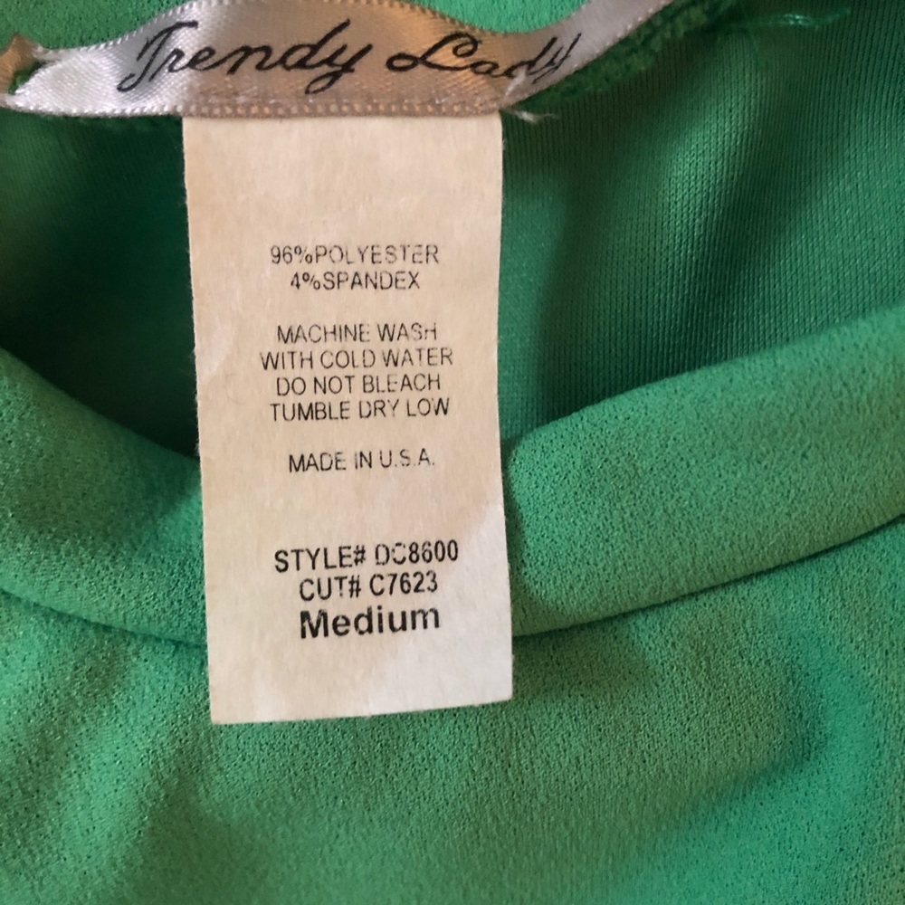 Kelly Green Ruffle Dress - Picture 3 of 3